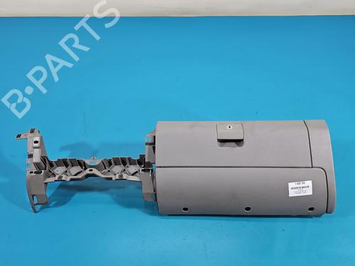 Kopholder/Genstandsholder Kopholder/Genstandsholder VW POLO (6N2) 1.4 16V (75 hp) 39881096 39881096