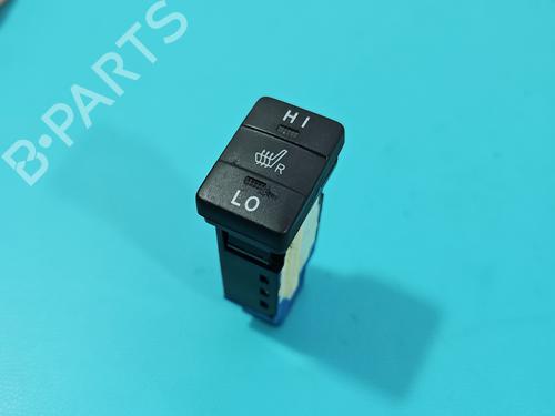 other-toyota-auris-estate-_e18_-2013-2014-2015-2016-2017-2018-37838484 main image