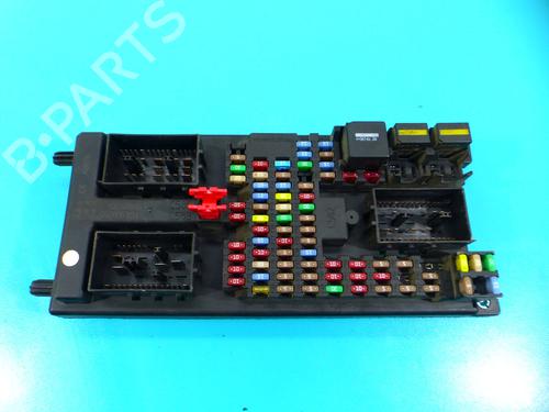Used Fuse box Fuse box 38154559 38154559