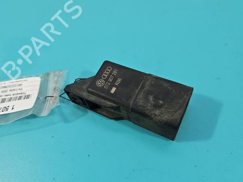 Electronic sensor VW CRAFTER 30-50 Van (2E_) 2.5 TDI | BP38143788M84 - Image 3