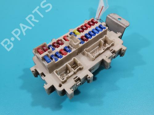 Used Fuse box Fuse box 38130189 38130189
