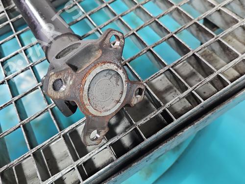 Driveshaft BMW X3 (E83) 2.0 d | BP38132260M37 - Image 5