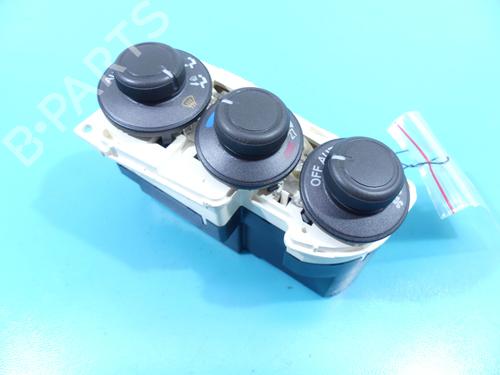 climate-control-honda-civic-vii-hatchback-eu-ep-ev-2000-2001-2002-2003-2004-2005-2006-37806049 main image
