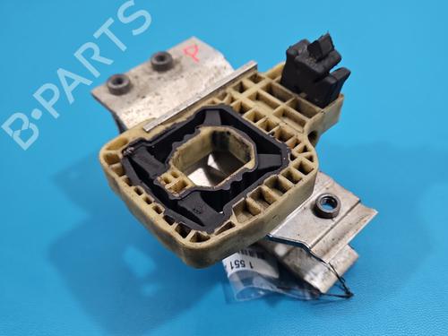 Used Support Support BMW 5 (G30, F90) 520 d xDrive (190 hp) 37829124 37829124