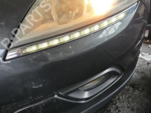 left-daytime-light-chrysler-delta-2011-38143414 main image