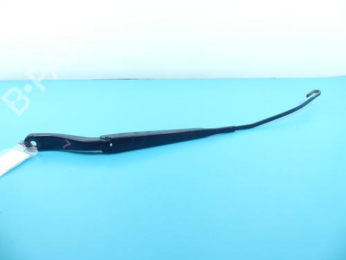 Used Front windshield wiper arm Front windshield wiper arm 37879776 37879776