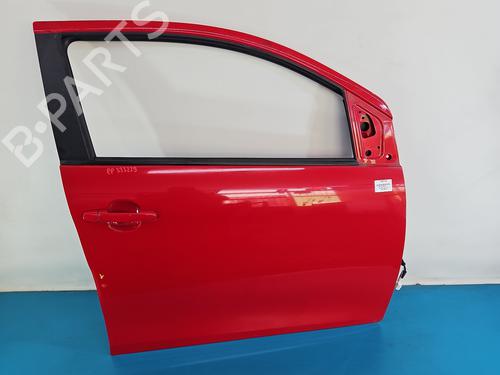 Used Right front door Right front door 38993215 38993215