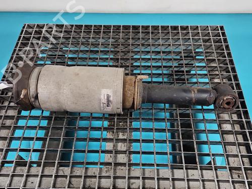 Used Left front shock absorber Left front shock absorber LAND ROVER RANGE ROVER SPORT I (L320) 3.6 D 4x4 (272 hp) 37831572 37831572