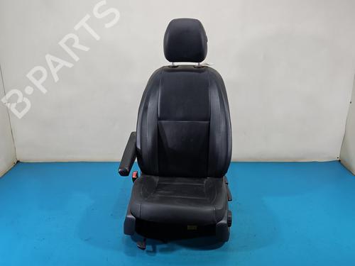left-front-seat-mercedes-benz-vito-van-w447-2014-37857406 main image