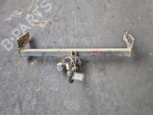 Trækkugle/Mekanisme Trækkugle/Mekanisme MITSUBISHI OUTLANDER I (CU_W) [2001-2008] 37831404 37831404