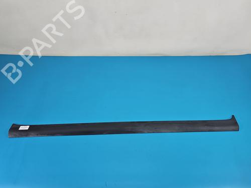Used Right sideskirt Right sideskirt 37849402 37849402