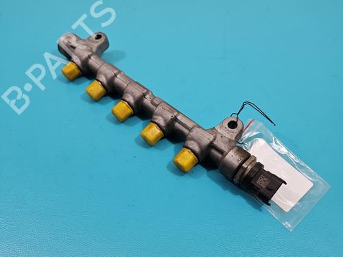 Used Injection rail Injection rail 37814271 37814271