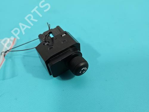 switch-suzuki-vitara-ly-2015-38126486 main image