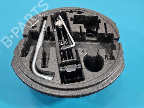 jack-kit-vw-golf-vi-5k1-2008-2009-2010-2011-2012-2013-2014-37853718 main image