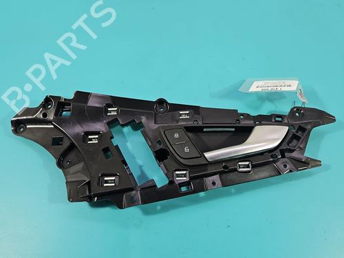 Used Front right interior door handle Front right interior door handle 38136683 38136683