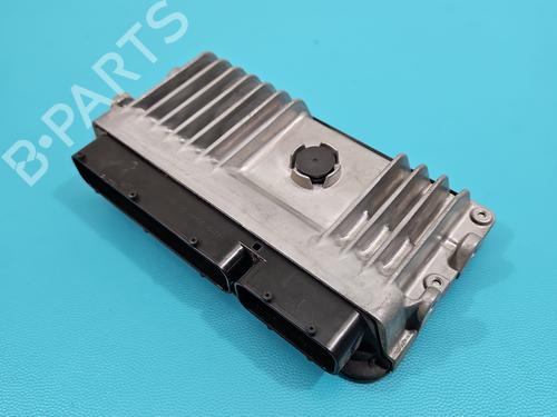 engine-control-unit-ecu-toyota-auris-_e18_-2012-2013-2014-2015-2016-2017-2018-2019-37815388 main image