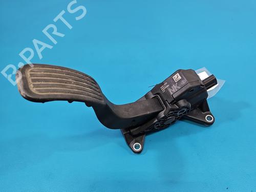 pedal-toyota-corolla-saloon-_e21_-2019-38308481 main image