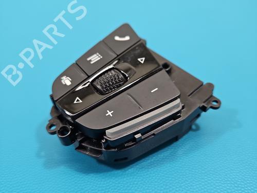Used Steering wheel controls Steering wheel controls 37821979 37821979