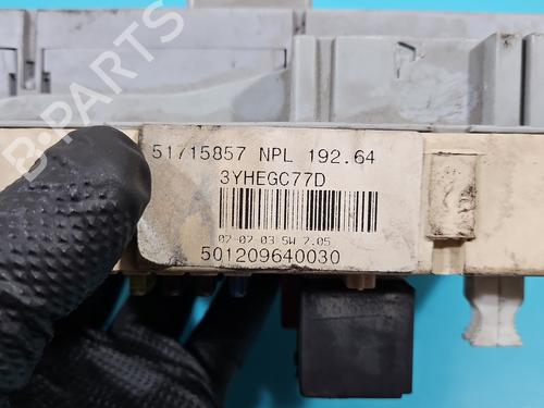 Fuse box FIAT STILO Multi Wagon (192_) 1.9 JTD | BP38116452E1 - Image 3