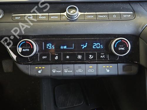 Used Climate control Climate control HYUNDAI ELANTRA VII Saloon (CN7) 1.6 (123 hp) 39072044 39072044