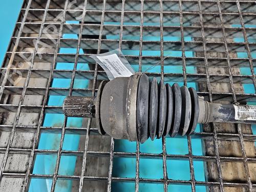 Left front driveshaft VOLVO V60 I (155) D4 | BP38135691M38 - Image 3