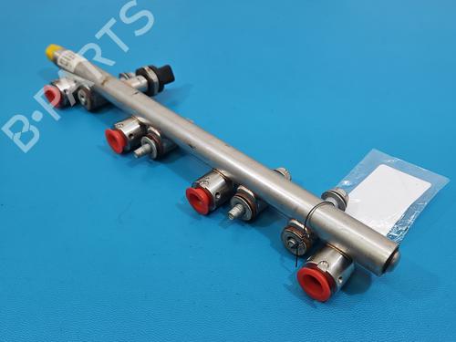 Used Injection rail Injection rail 37835434 37835434