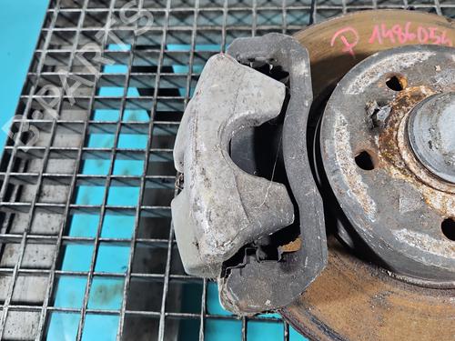Used Right front brake caliper Right front brake caliper 37818931 37818931