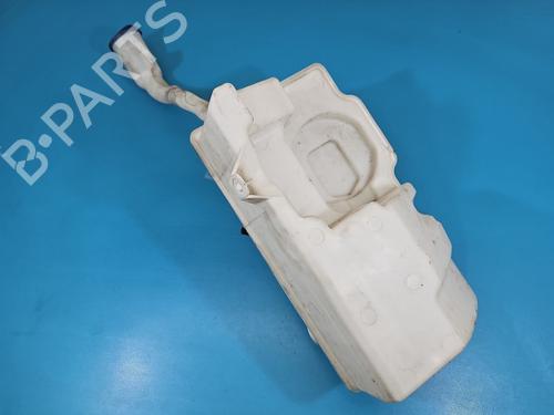 Used Windscreen washer tank Windscreen washer tank VOLVO XC60 I SUV (156) D3 / D4 (163 hp) 40036524 40036524