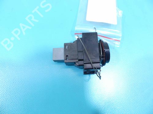 Warning switch TOYOTA COROLLA Estate (_E21_) 1.8 VVTi Hybrid (ZWE219) | BP37888096I22 - Image 3