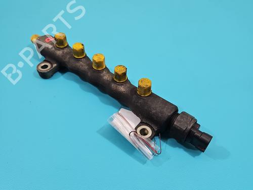 Used Injection rail Injection rail 38127179 38127179