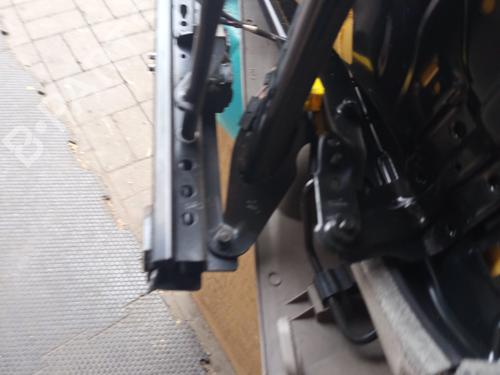 Left front seat VW GOLF PLUS V (5M1, 521) 1.6 TDI | BP38146801C15 - Image 21