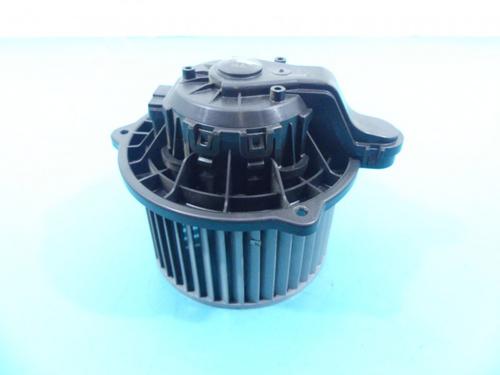 Used Heater blower motor Heater blower motor HYUNDAI ix20 (JC) 1.4 (90 hp) 37877592 37877592