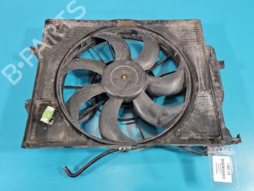 Used Radiator fan Radiator fan KIA STONIC (YB) 1.2 CVVT (84 hp) 40223574 40223574