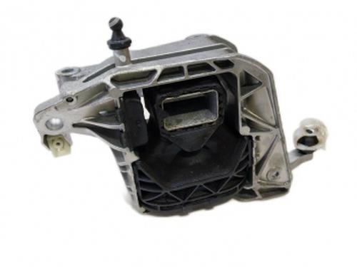 engine-mount-bmw-1-f70-2024-38805904 main image