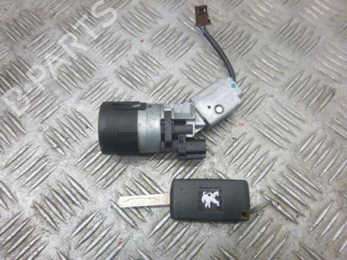Used Switch Switch PEUGEOT 5008 (0U_, 0E_) 1.6 HDi (114 hp) 38805155 38805155