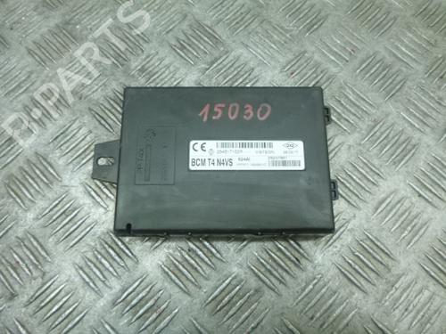 Fuse box RENAULT CAPTUR I (J5_, H5_) 1.5 dCi 90 (J5N4, J5M5, J5MW, J5M6, J5AL, J5AJ) | BP38805058E1 - Image 2