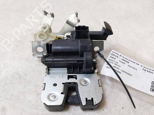 Tailgate lock VW PASSAT B8 (3G2, CB2) 1.6 TDI | BP39715765C101 - Image 1