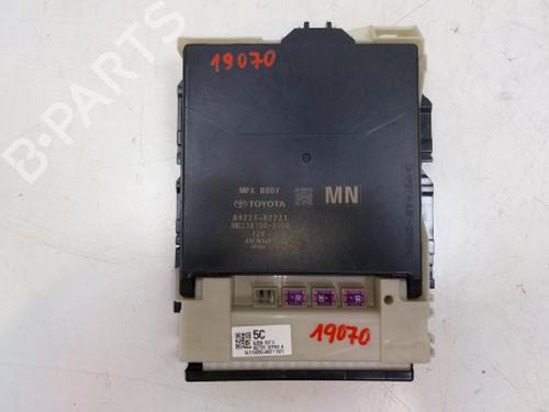 Fuse box TOYOTA COROLLA Saloon (_E21_) 1.8 VVTi Hybrid | BP38805233E1 - Image 6