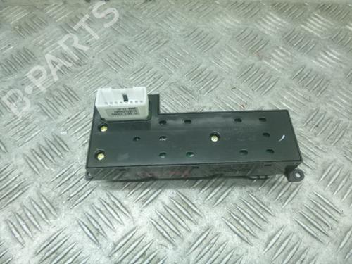 Right front window switch HYUNDAI i30 Estate (FD) 1.6 CRDi | BP38802343I26 - Image 3