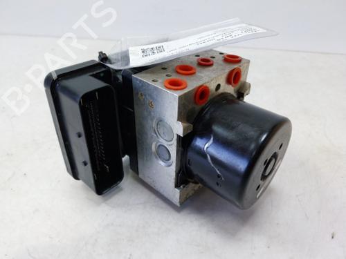 Used ABS pump ABS pump VOLVO V70 III (135) 2.0 D (136 hp) 38811869 38811869