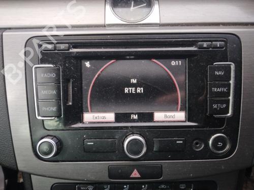 radio-vw-passat-b7-362-2010-2011-2012-2013-2014-2015-2016-38809919 main image