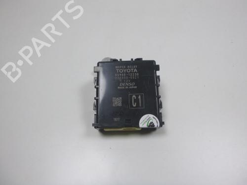 Used Electronic sensor Electronic sensor TOYOTA COROLLA Hatchback (_E21_, _EA1_, _EH1_) 1.8 VVTi Hybrid (ZWE219) (140 hp) 38813705 38813705