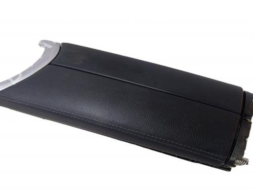 Used Armrest / Center console Armrest / Center console MERCEDES-BENZ C-CLASS (W205) C 350 e (205.047) (279 hp) 38803972 38803972