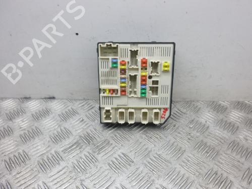 Used Fuse box Fuse box RENAULT MEGANE III Grandtour (KZ0/1) 1.5 dCi (KZ0C, KZ1A) (90 hp) 38802755 38802755