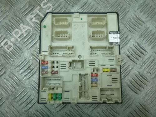 fuse-box-renault-zoe-bfm_-2012-38802895 main image