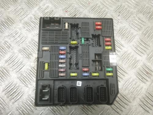 Used Fuse box Fuse box RENAULT FLUENCE (L3_) 1.5 dCi (L30B) (106 hp) 38804044 38804044