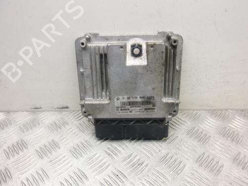 Used Engine control unit (ECU) Engine control unit (ECU) VAUXHALL INSIGNIA Mk I (A) Hatchback (G09) 2.0 CDTI (68) (160 hp) 38815389 38815389
