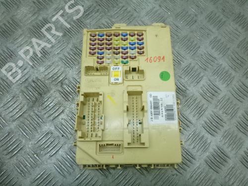 fuse-box-hyundai-i30-gd-2011-38811237 main image