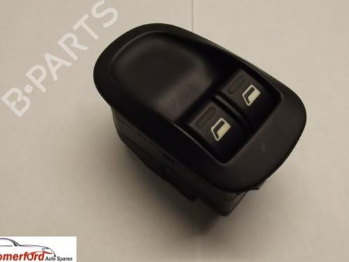 Used Right front window switch Right front window switch PEUGEOT 206 Hatchback (2A/C) 1.4 LPG (75 hp) 38815383 38815383