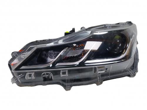 left-headlight-toyota-corolla-saloon-_e21_-2019-38803949 main image